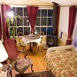 Barretta Gardens Inn